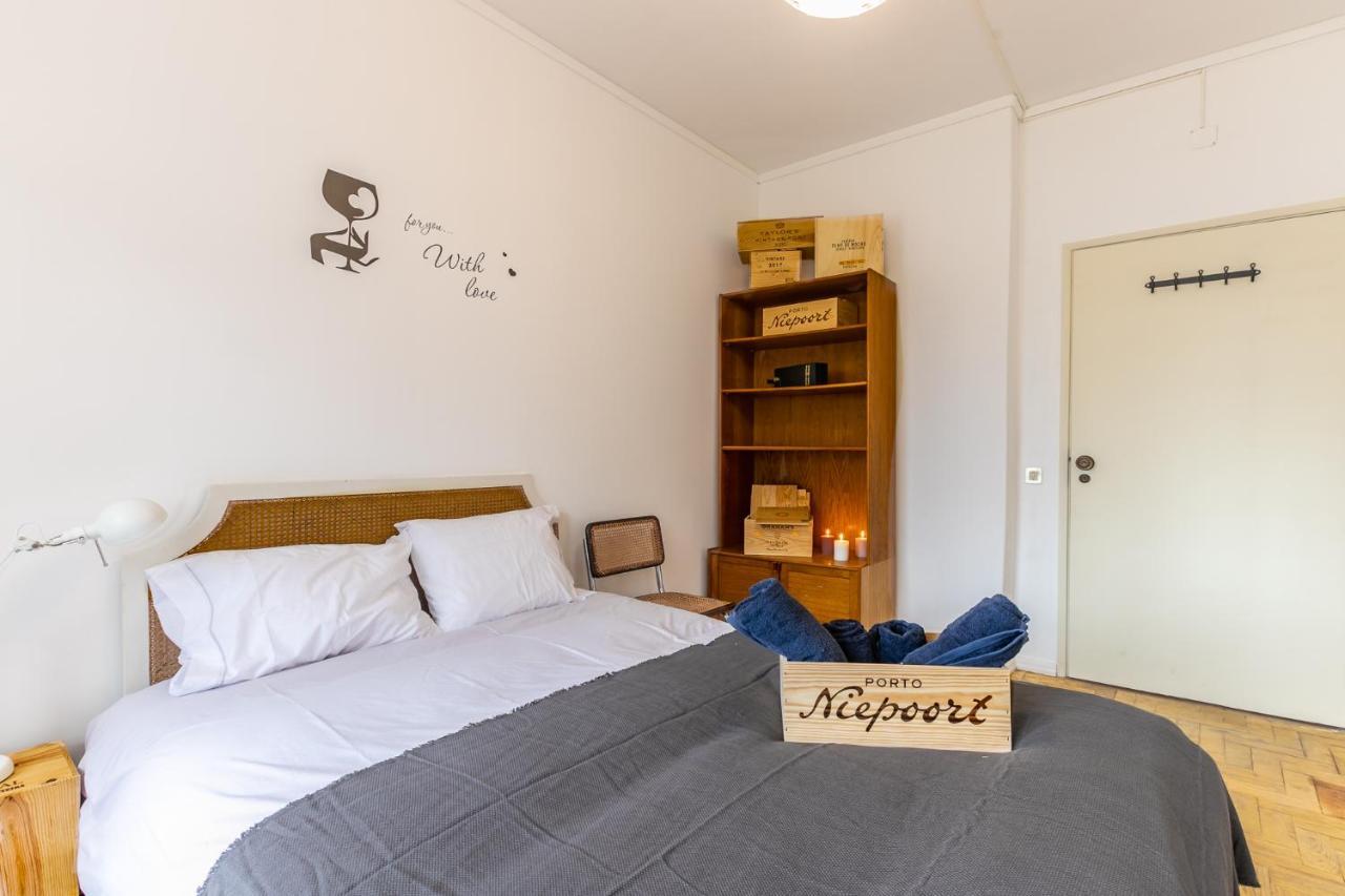 Wine Inn Carcavelos Guesthouse Bagian luar foto